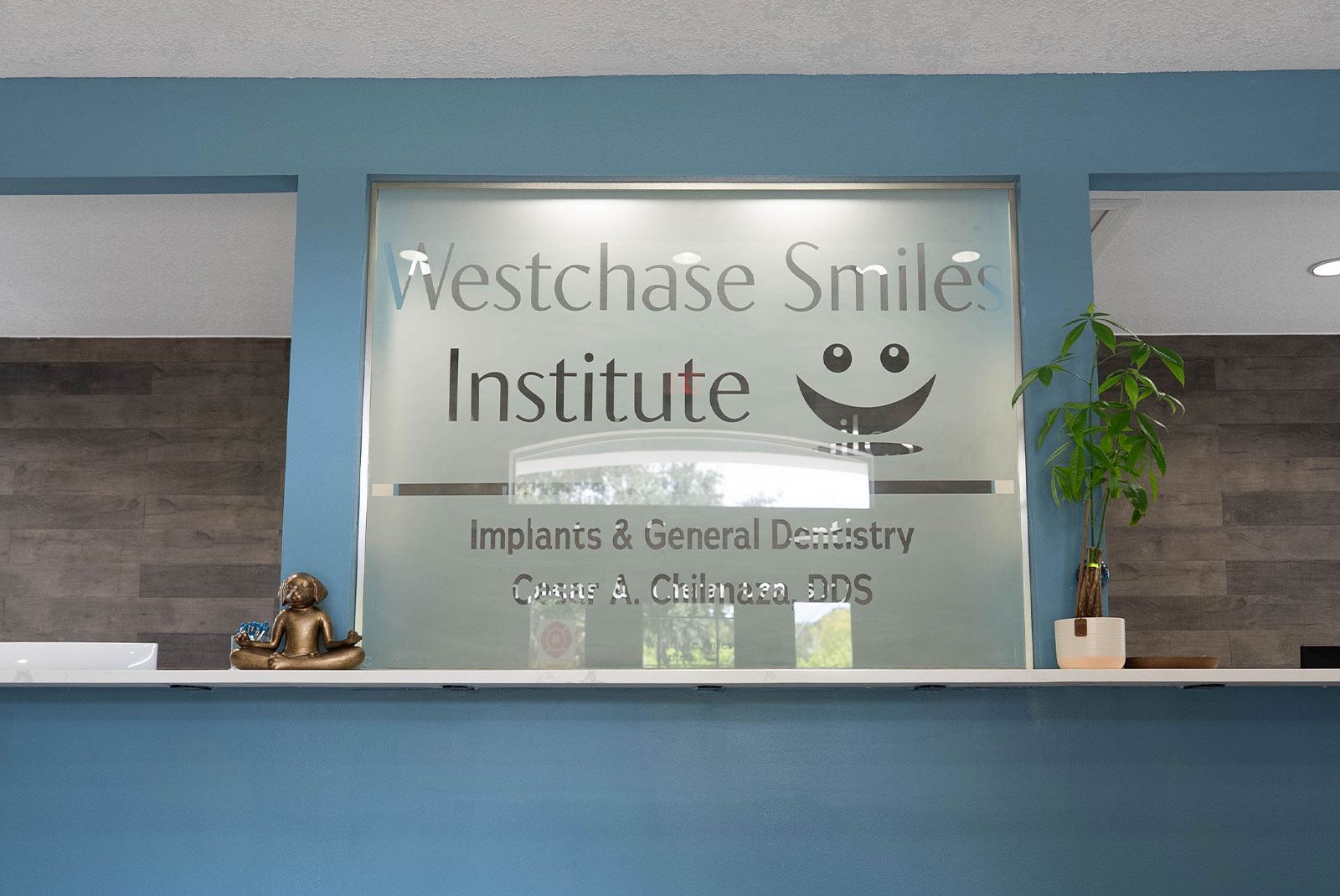 front desk ground level